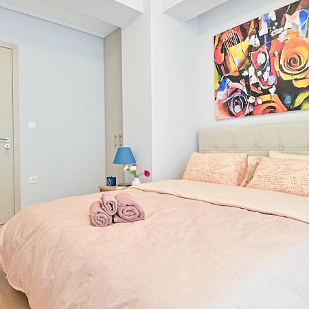 Beautiful New Apartment 5 Min From Piraeus Port Екстер'єр фото
