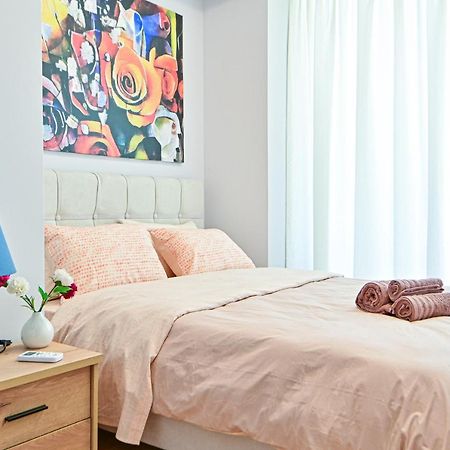 Beautiful New Apartment 5 Min From Piraeus Port Екстер'єр фото
