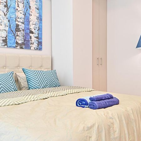 Beautiful New Apartment 5 Min From Piraeus Port Екстер'єр фото