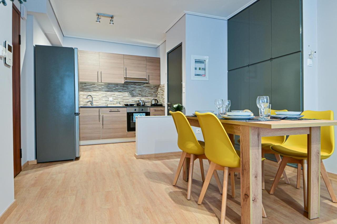 Beautiful New Apartment 5 Min From Piraeus Port Екстер'єр фото