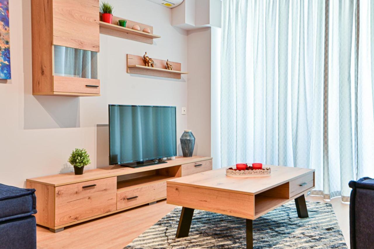 Beautiful New Apartment 5 Min From Piraeus Port Екстер'єр фото